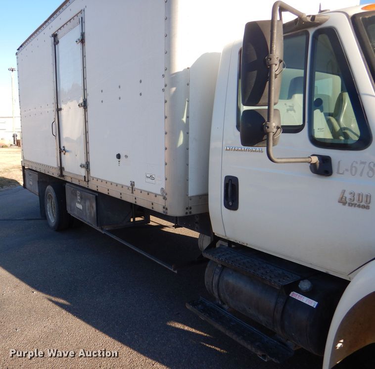 image for item DL3480 2007 International 4300  box truck