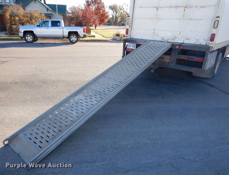 image for item DL3480 2007 International 4300  box truck