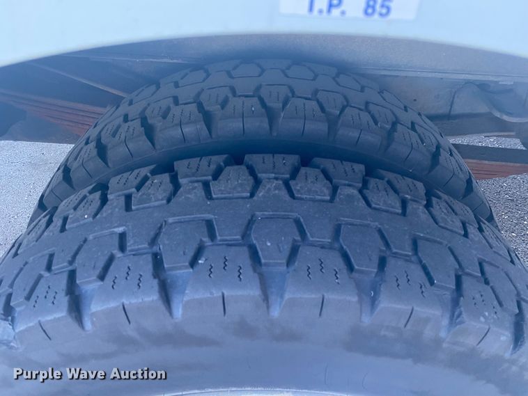 image for item DL6864 2003 Workhorse P42  delivery truck