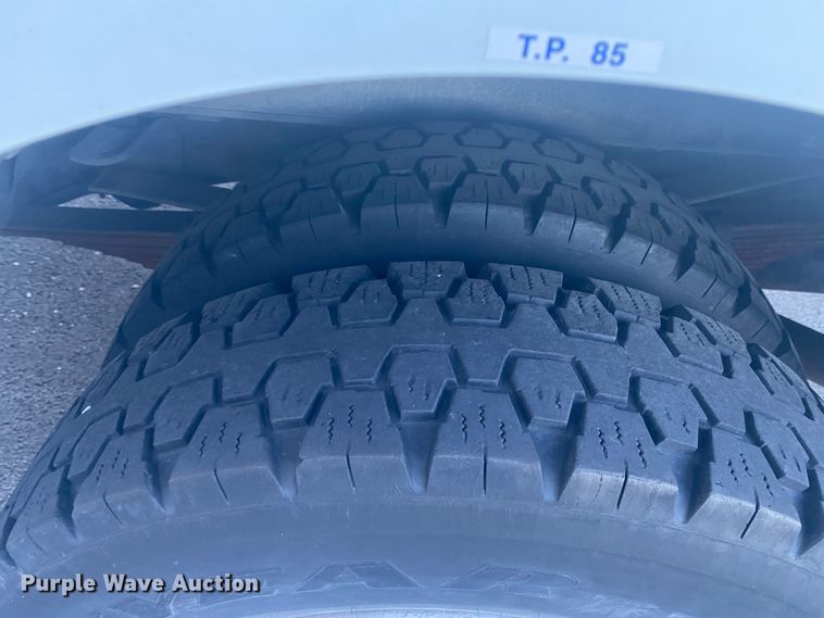 image for item DL6864 2003 Workhorse P42  delivery truck