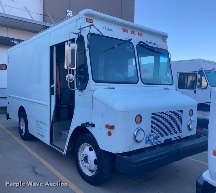 image for item DL6865 2003 Workhorse P42  delivery truck