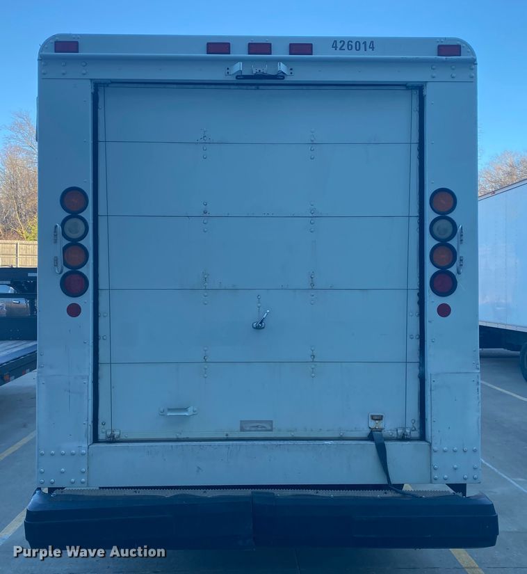 image for item DL6865 2003 Workhorse P42  delivery truck