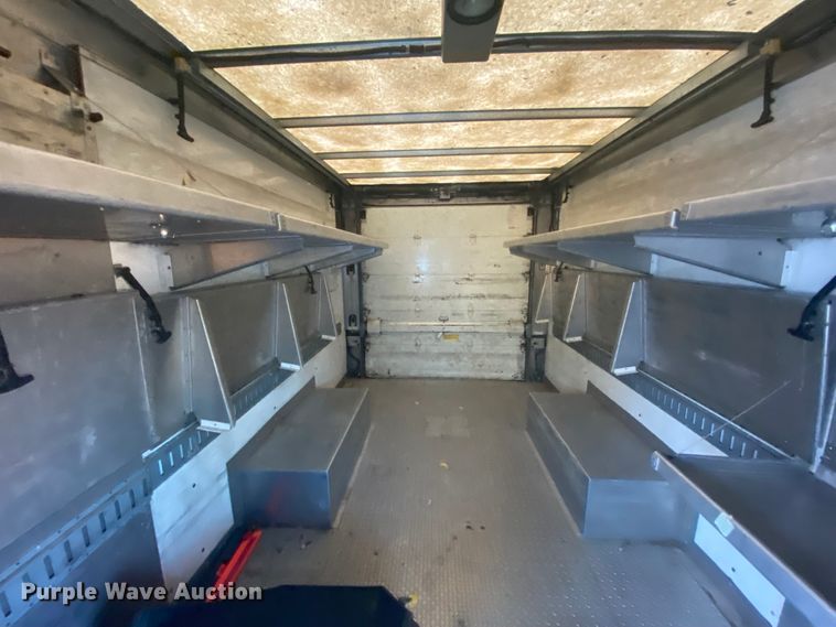 image for item DL6865 2003 Workhorse P42  delivery truck