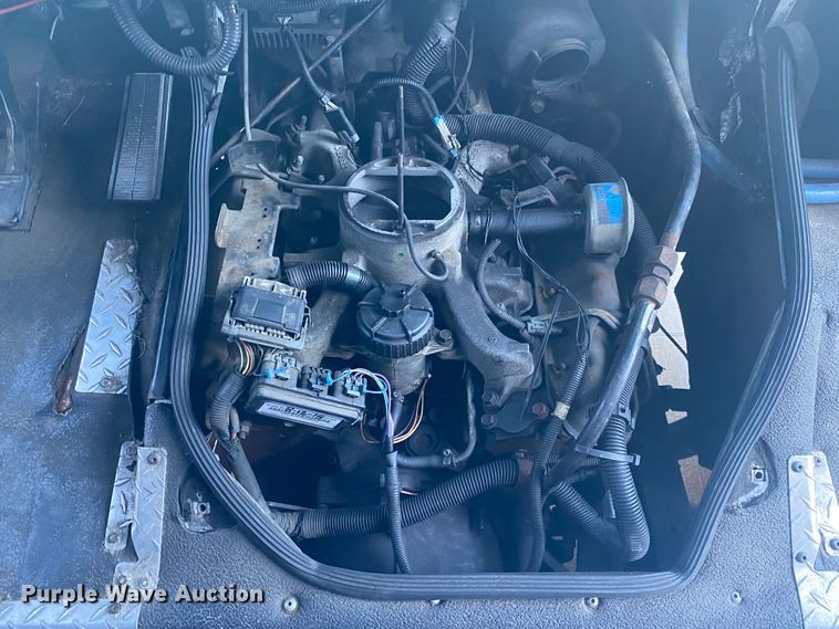 image for item DL6865 2003 Workhorse P42  delivery truck