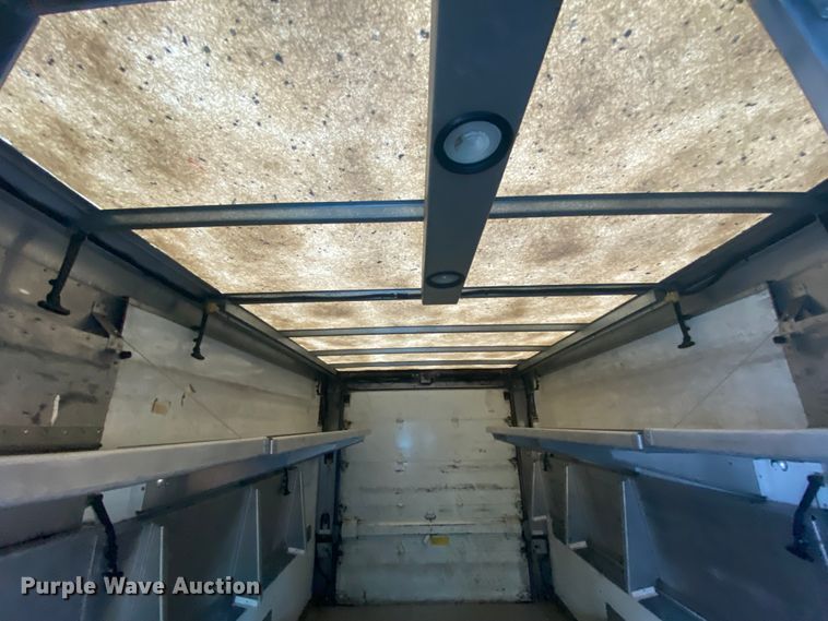 image for item DL6865 2003 Workhorse P42  delivery truck