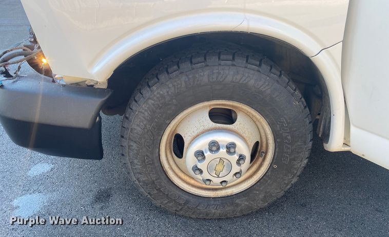 image for item DL6866 2015 Chevrolet Express G3500  delivery van