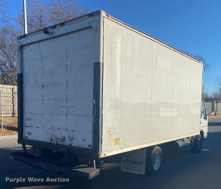 image for item DL6867 2006 Isuzu NPR  box truck