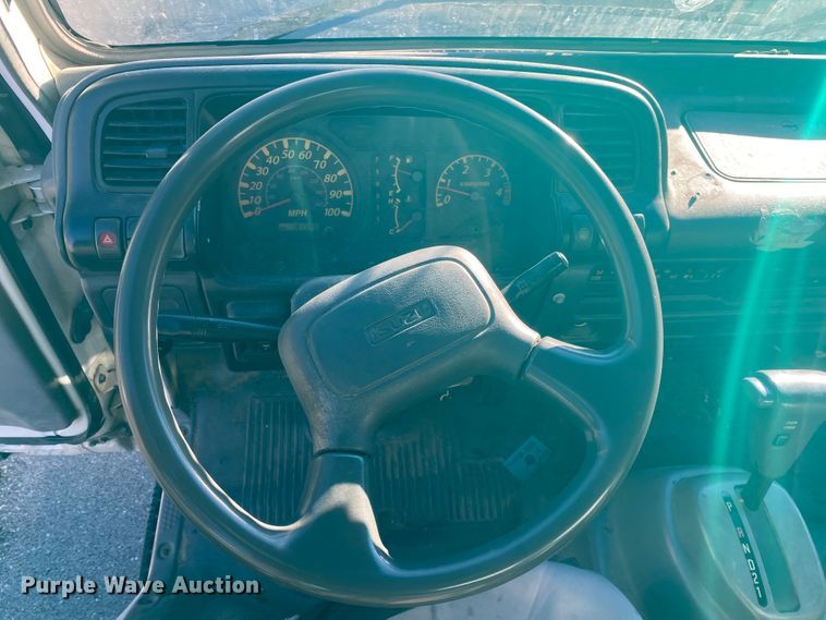 image for item DL6867 2006 Isuzu NPR  box truck