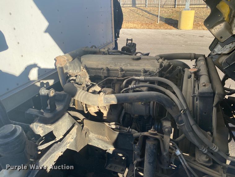 image for item DL6867 2006 Isuzu NPR  box truck