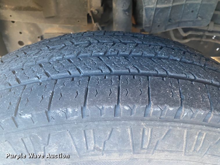 image for item DL6867 2006 Isuzu NPR  box truck