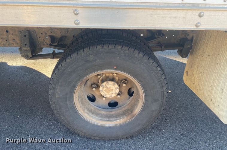 image for item DL6867 2006 Isuzu NPR  box truck