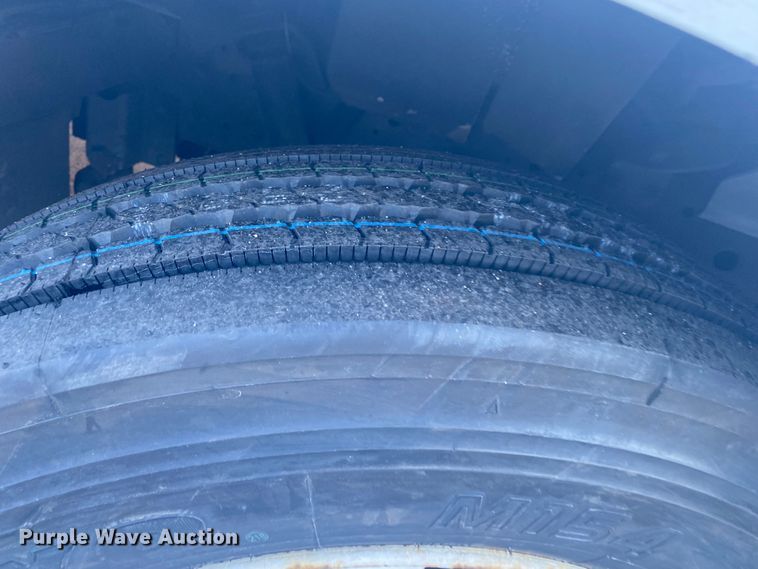 image for item DL6868 1998 International 1652  delivery truck