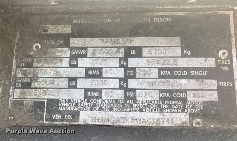 image for item DL6868 1998 International 1652  delivery truck