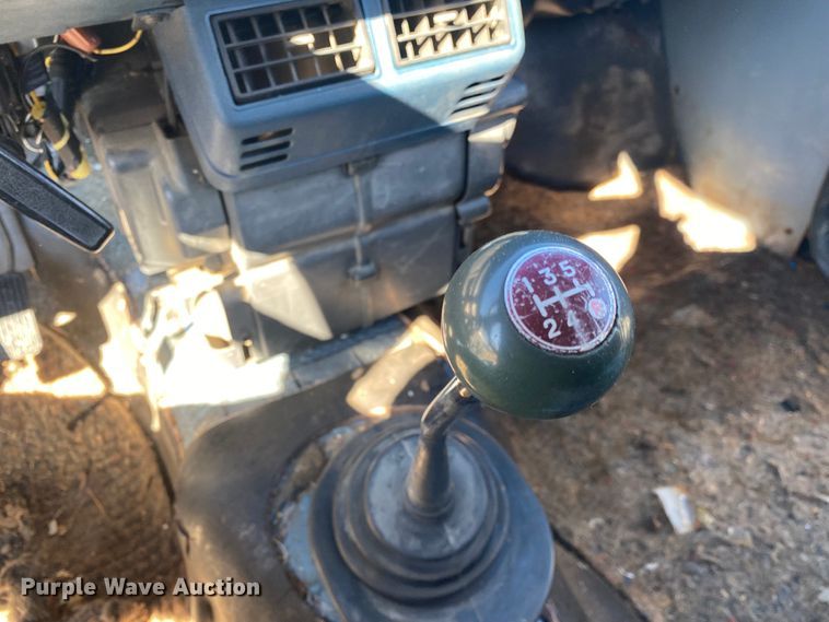 image for item DL6869 1982 Mazda B2200  pickup truck