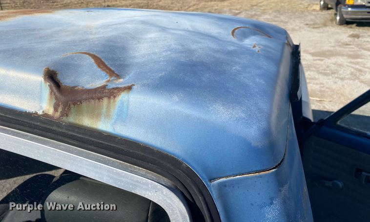 image for item DL6869 1982 Mazda B2200  pickup truck