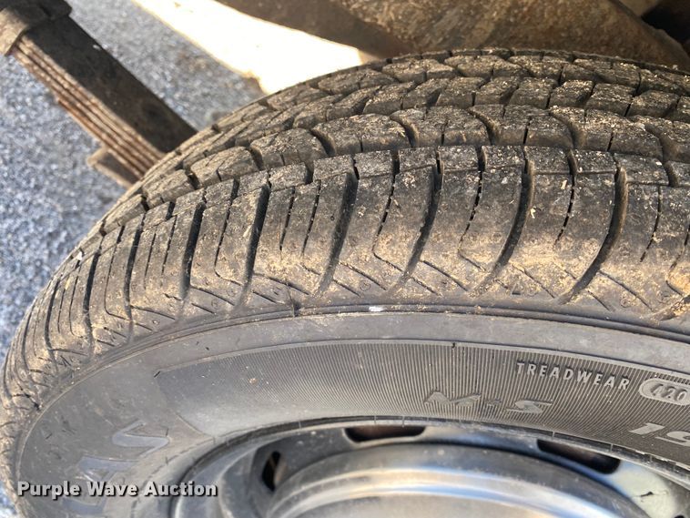 image for item DL6869 1982 Mazda B2200  pickup truck