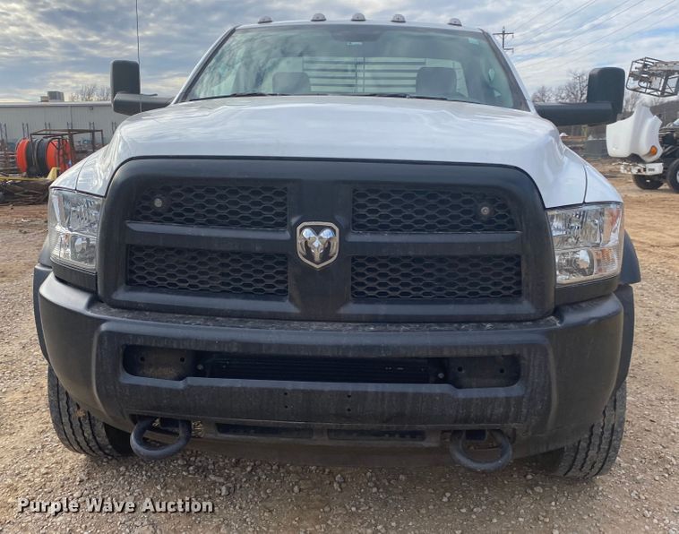 image for item DL6881 2018 Dodge Ram 5500HD  flatbed truck