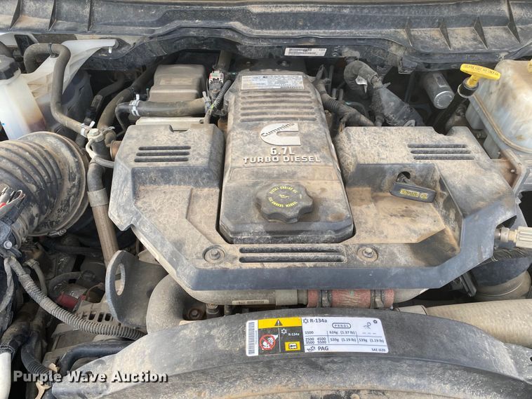 image for item DL6881 2018 Dodge Ram 5500HD  flatbed truck