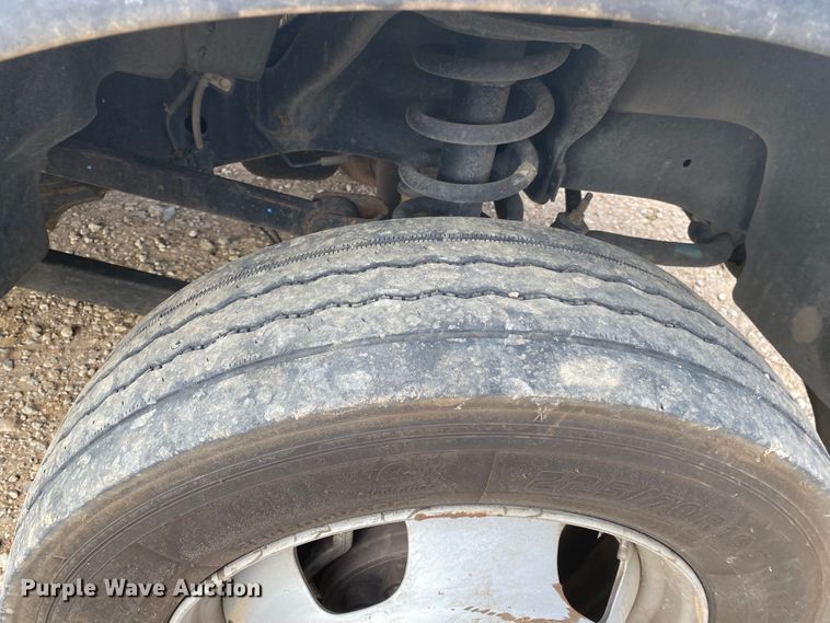 image for item DL6881 2018 Dodge Ram 5500HD  flatbed truck