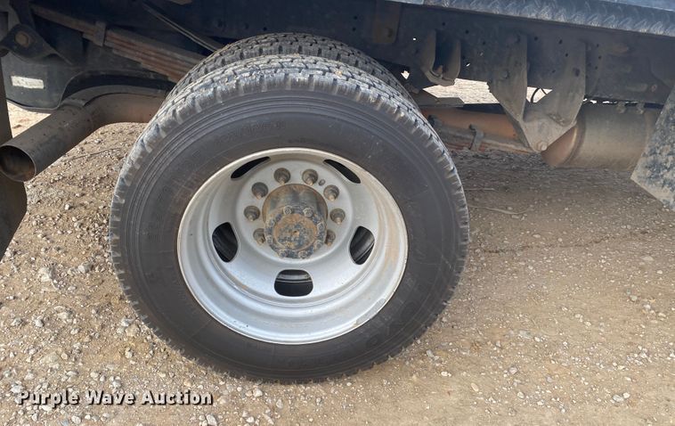 image for item DL6881 2018 Dodge Ram 5500HD  flatbed truck