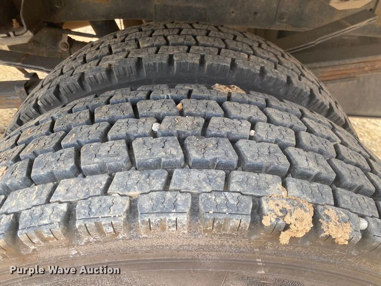 image for item DL6881 2018 Dodge Ram 5500HD  flatbed truck