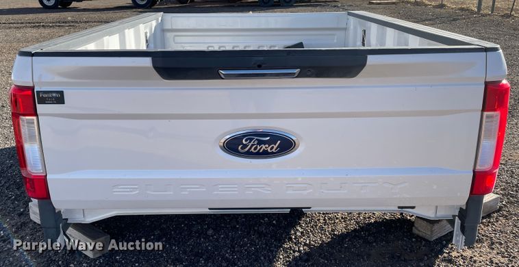 image for item DN0108 2017 Ford F350  pickup truck bed