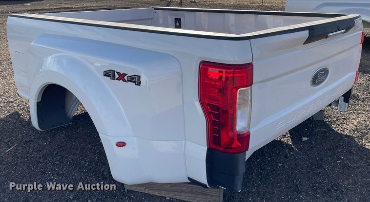 image for item DN0109 2017 Ford F350  pickup truck bed