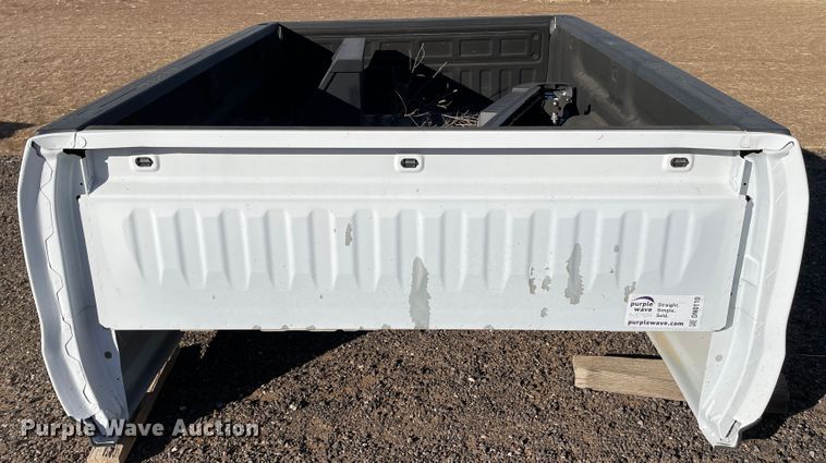 image for item DN0110 2016 Chevrolet Silverado 3500  pickup truck bed