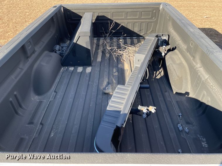 image for item DN0110 2016 Chevrolet Silverado 3500  pickup truck bed