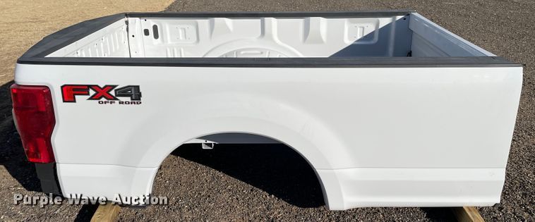 image for item DN0111 2022 Ford F250  pickup truck bed
