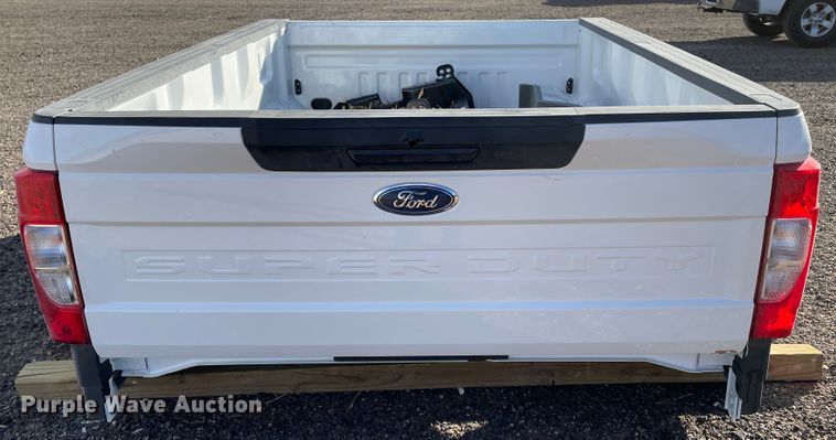 image for item DN0111 2022 Ford F250  pickup truck bed