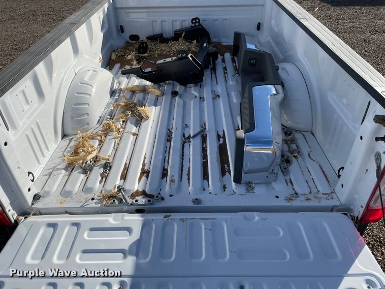 image for item DN0111 2022 Ford F250  pickup truck bed