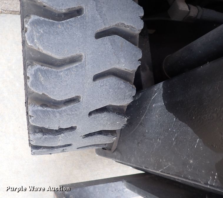 image for item DN2356 TCM FCG25  forklift