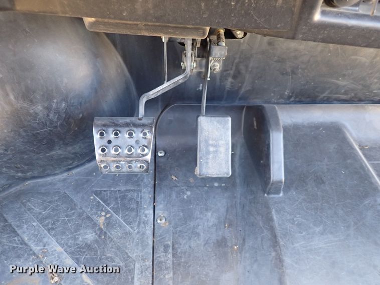 image for item DN2460 2011 Polaris Ranger XP  utility vehicle