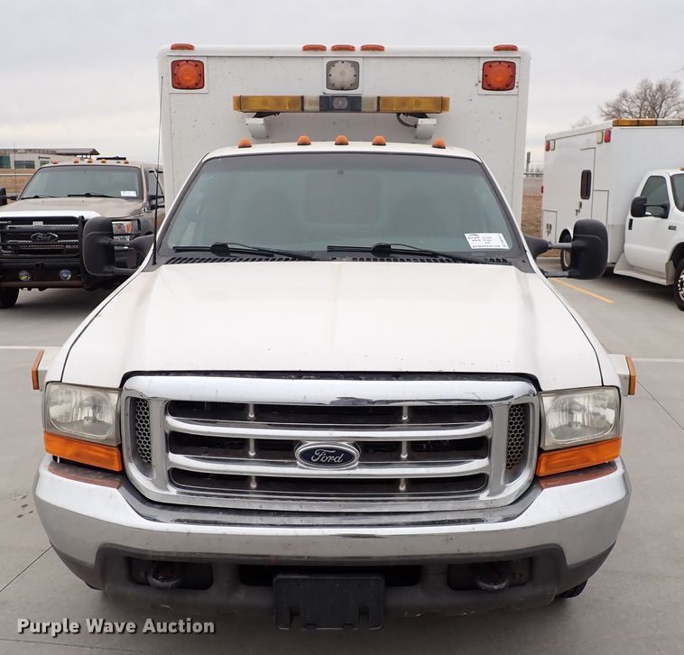 image for item DN2471 2000 Ford F350 Super Duty  ambulance