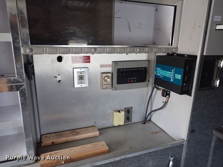 image for item DN2471 2000 Ford F350 Super Duty  ambulance