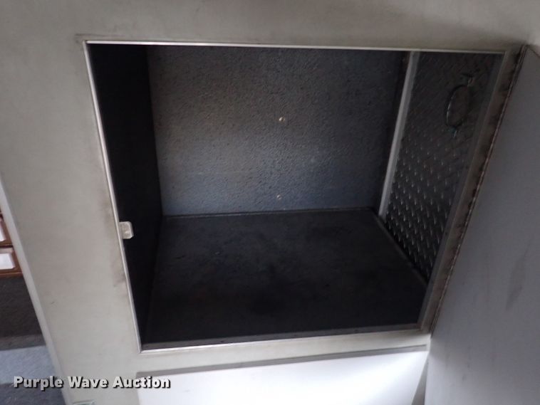 image for item DN2471 2000 Ford F350 Super Duty  ambulance