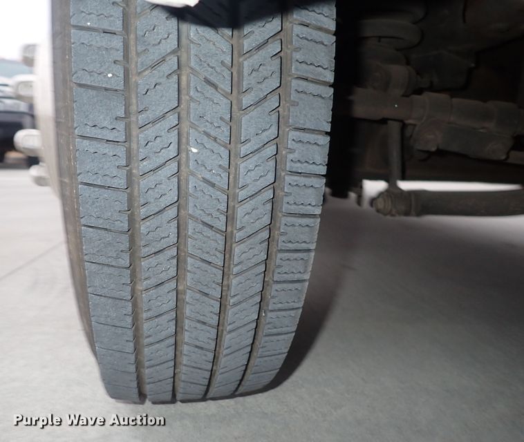 image for item DN2471 2000 Ford F350 Super Duty  ambulance