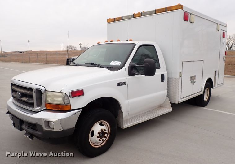 image for item DN2472 2001 Ford F350 Super Duty  ambulance