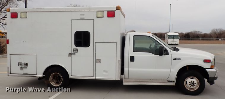 image for item DN2472 2001 Ford F350 Super Duty  ambulance