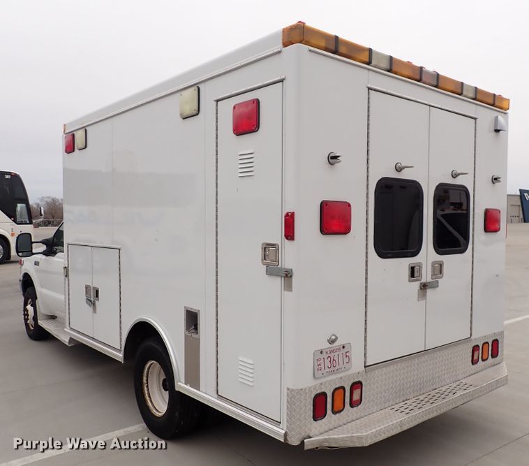 image for item DN2472 2001 Ford F350 Super Duty  ambulance