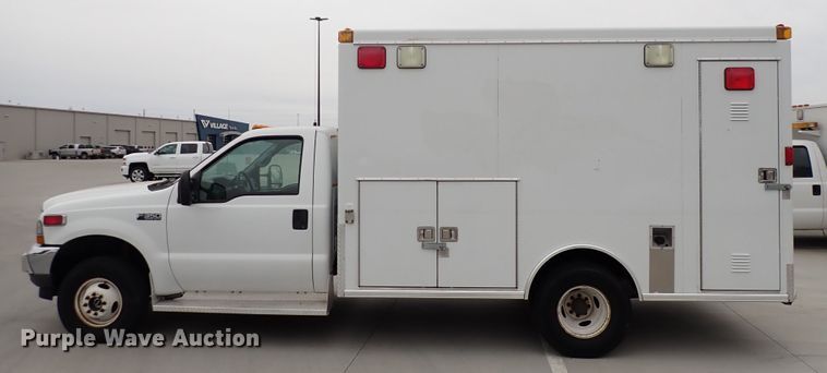 image for item DN2472 2001 Ford F350 Super Duty  ambulance