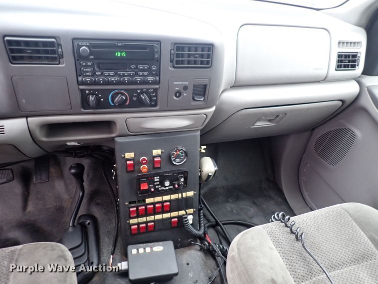 image for item DN2472 2001 Ford F350 Super Duty  ambulance