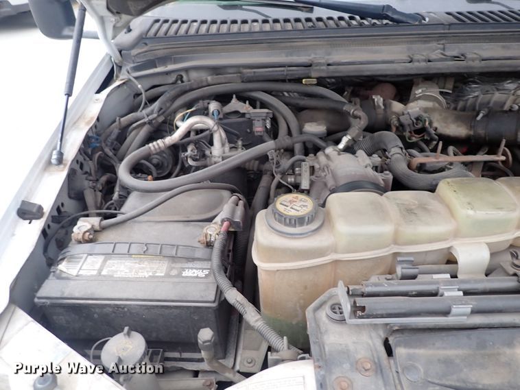 image for item DN2472 2001 Ford F350 Super Duty  ambulance