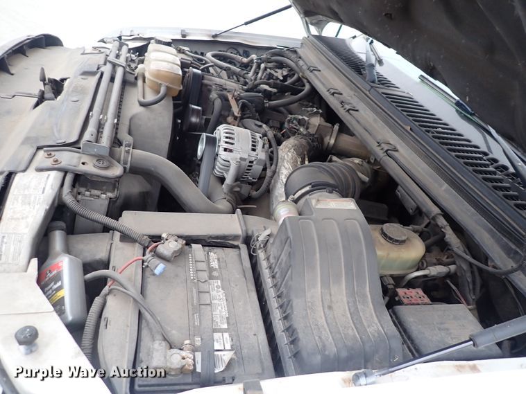 image for item DN2472 2001 Ford F350 Super Duty  ambulance