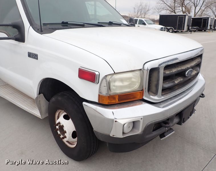 image for item DN2472 2001 Ford F350 Super Duty  ambulance