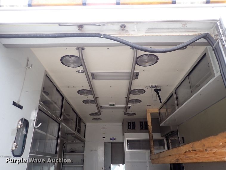 image for item DN2472 2001 Ford F350 Super Duty  ambulance
