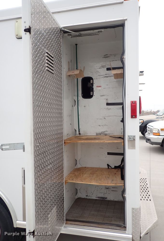 image for item DN2472 2001 Ford F350 Super Duty  ambulance