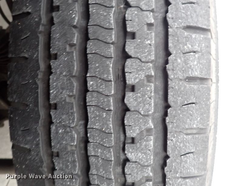 image for item DN2472 2001 Ford F350 Super Duty  ambulance