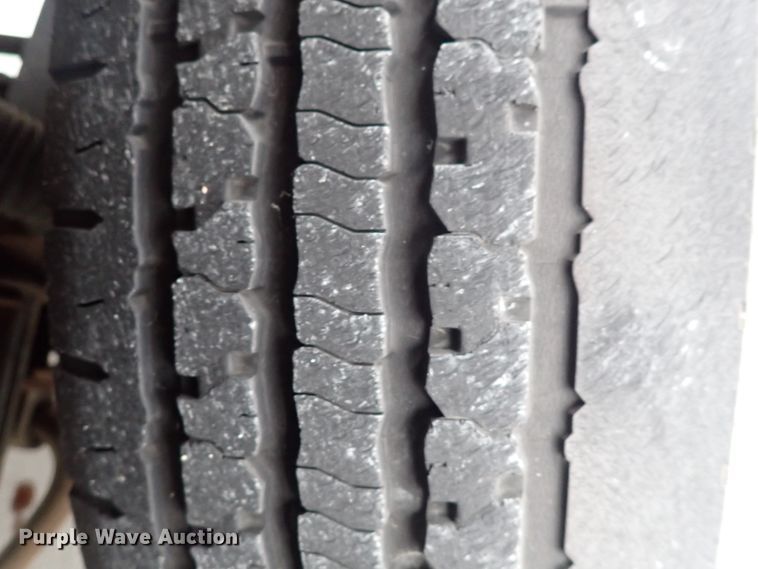 image for item DN2472 2001 Ford F350 Super Duty  ambulance